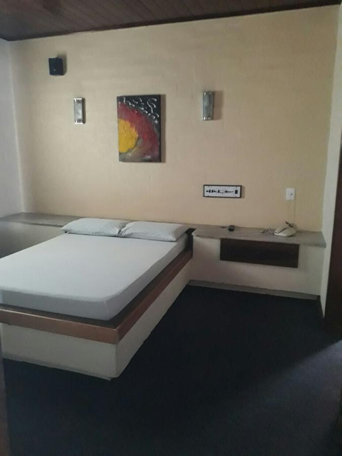 Motel Casa Branca Blumenau Exterior photo